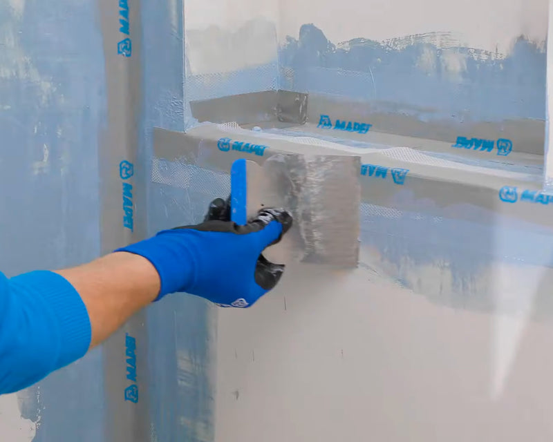 Mapei Mapelastic Aquadefense Waterproofing and Crack Isolation Membrane, Quick-drying, Waterproofing, Anti-fracture and Crack Isolation Membrane, Shower Flooring Underlayment for Residential and Commercial Environments, 1 Gal Pail (01953)